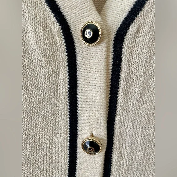 St. John 2 Piece Knit Cardigan Pant Set Sz4/6 - Picture 6 of 16